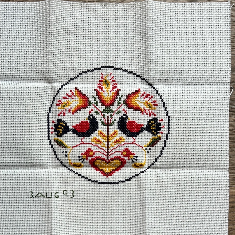 Embroidered Bird and Floral Design Double Distelfink 1993